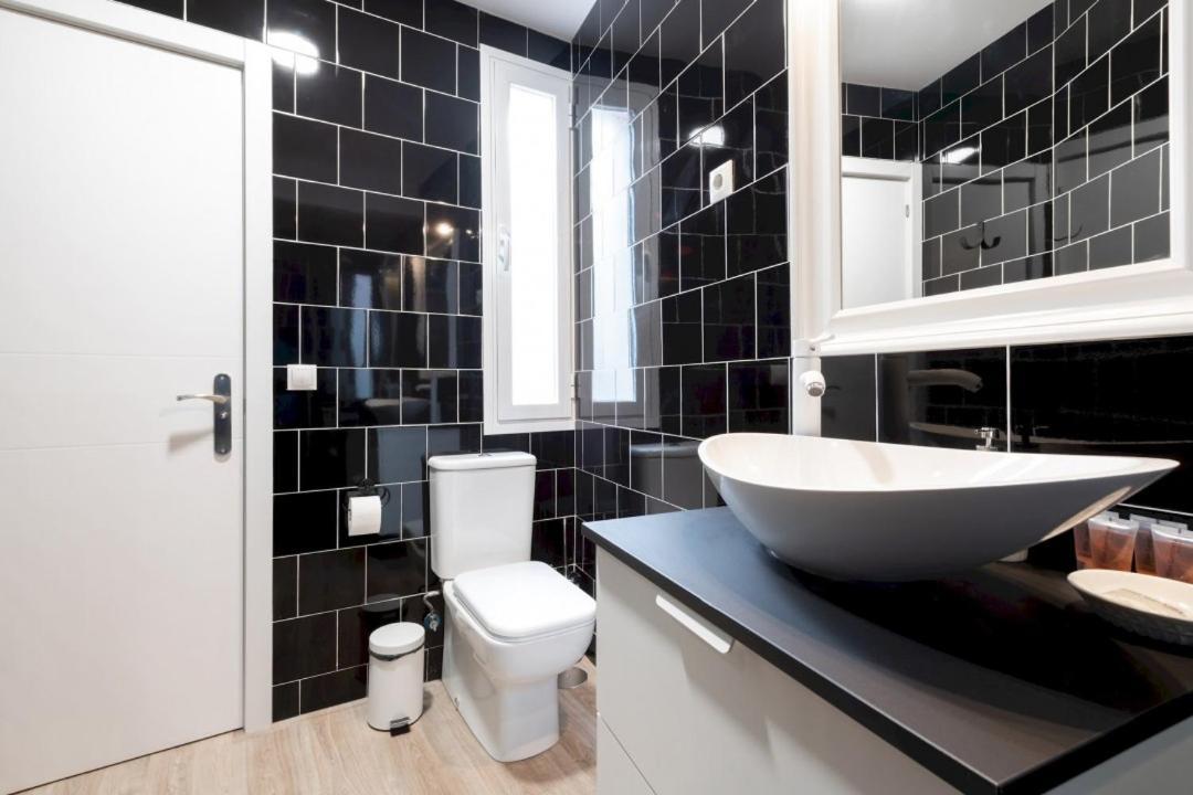 3 Bedrooms 1 Bathroom Furnished - Lavapies- Mintystay Madrid Ngoại thất bức ảnh